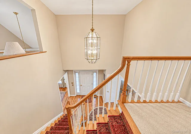 Photo 3 of Single family home for sale at 1140 Merritts Rd, Oyster Bay, NY 11735 | MLS# 1065545 | Listing updated on 2026-10-25