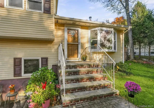 Photo 2 of Single family home for sale at 12 Barnett Rd W, Monroe, NY 10950 | MLS# 1065621 | Listing updated on 2026-10-23