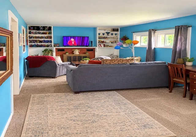 Photo 2 of Single family home for sale at 253 Pawnee Ave, Brookhaven, NY 11950 | MLS# 1065637 | Listing updated on 2026-10-25