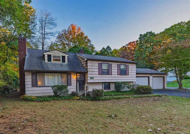 Single family home for sale at 193 Horton Ln, Esopus, NY 12466 | MLS# 1065648