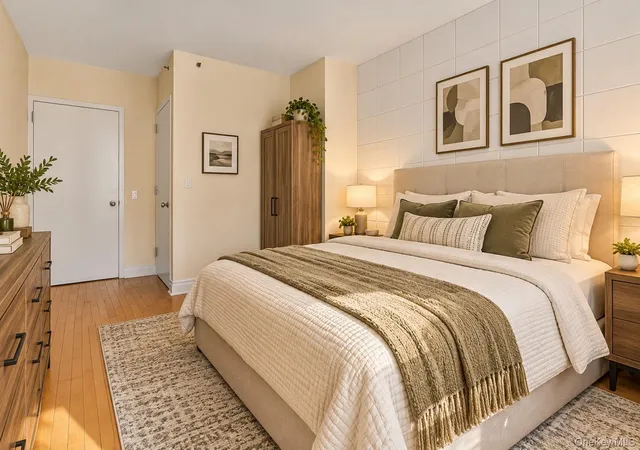 Photo 2 of Condo for sale at 1760 2nd Avenue #22E, New York, NY 10128 | MLS# 1065655 | Listing updated on 2026-10-25