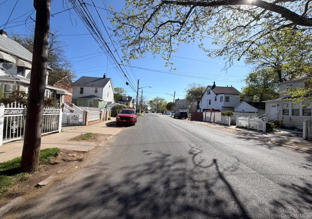 Photo 4 of Single family home for sale at 191-37 Murdock Ave, New York, NY 11412 | MLS# 1065670 | Listing updated on 2026-10-23