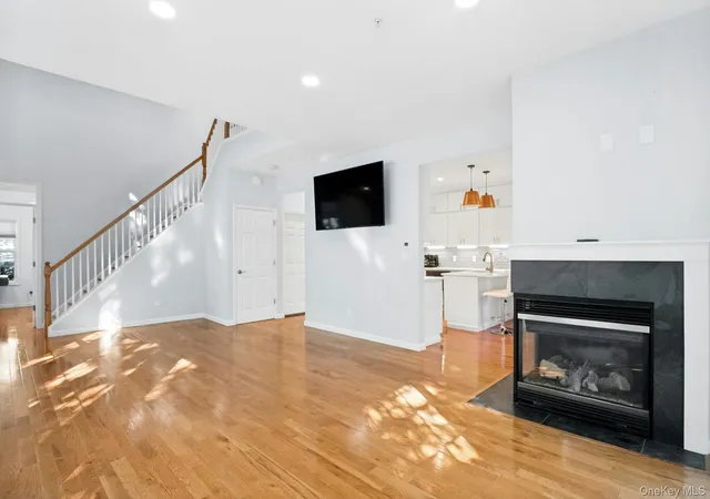 Photo 4 of Condo for sale at 1200 Half Moon Bay Dr, Cortlandt, NY 10520 | MLS# 1065704 | Listing updated on 2026-10-24