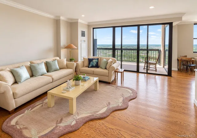 Photo 1 of House for sale at 27010 Grand Central Pkwy #33G, New York, NY 11005 | MLS# 1065719 | Listing updated on 2026-10-23