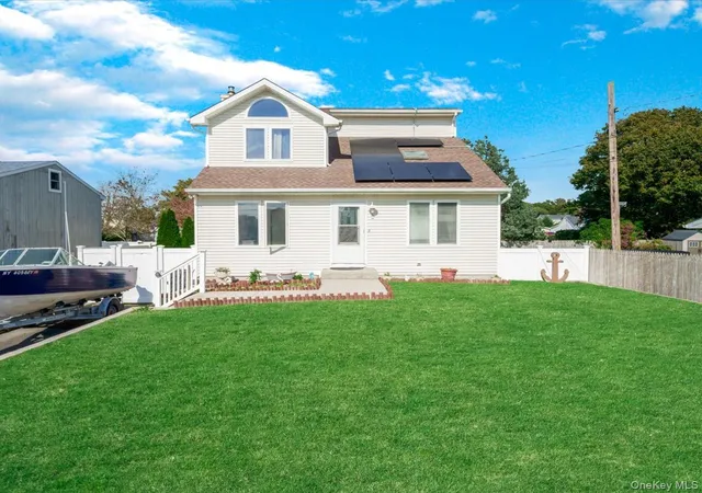 Photo 1 of Single family home for sale at 9 Lombardy Dr, Brookhaven, NY 11967 | MLS# 1065765 | Listing updated on 2026-10-29