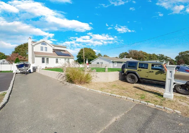 Photo 2 of Single family home for sale at 9 Lombardy Dr, Brookhaven, NY 11967 | MLS# 1065765 | Listing updated on 2026-10-29