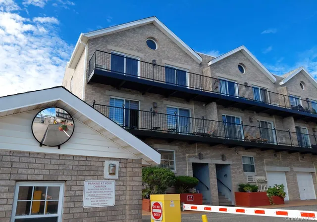 Photo 2 of Condo for sale at 17 Pennyfield Ave #17-3, New York, NY 10465 | MLS# 1065788 | Listing updated on 2026-10-23
