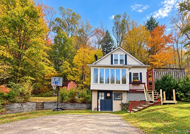Photo 1 of Single family home for sale at 39 Miller Hts Rd, Rockland, NY 12776 | MLS# 1065790 | Listing updated on 2026-10-28