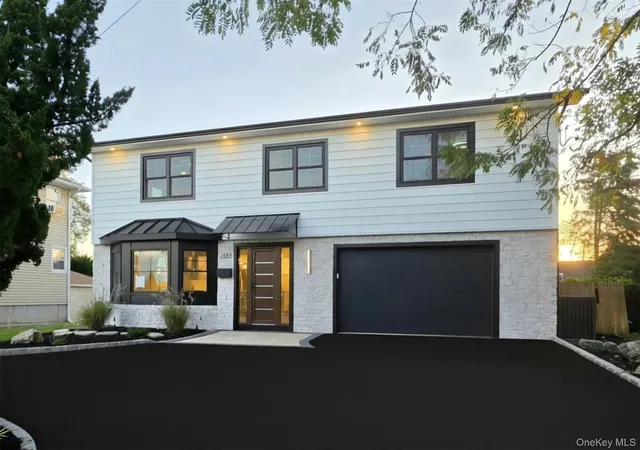Single family home for sale at 2794 Lincoln Blvd, Hempstead, NY 11566 | MLS# 1065824