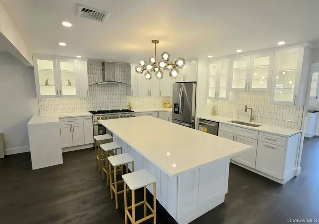 Photo 4 of Single family home for sale at 2794 Lincoln Blvd, Hempstead, NY 11566 | MLS# 1065824 | Listing updated on 2026-10-27
