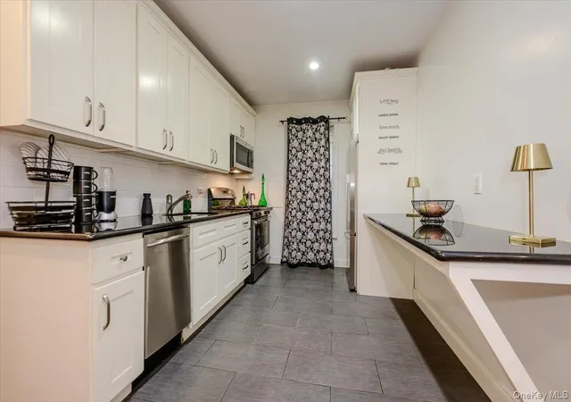 Listing Photo 1 - Condo for sale in building located at 1506 Overing St, New York, NY 10461 - Unit #3A