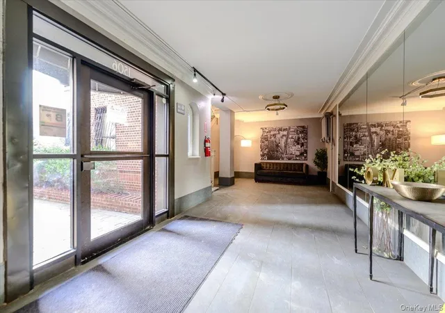 Listing Photo 3 - Condo for sale in building located at 1506 Overing St, New York, NY 10461 - Unit #3A