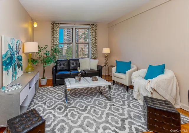 Condo for sale at 5645 Netherland Ave #6E, New York, NY 10471 | MLS# 1065935