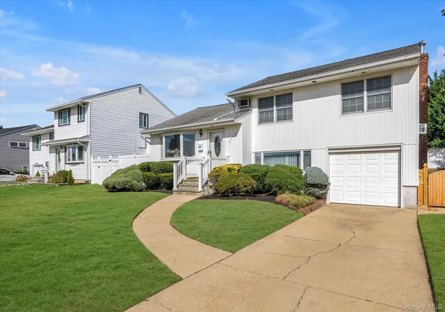 Photo 1 of Single family home for sale at 3583 Summer Dr, Hempstead, NY 11793 | MLS# 1065977 | Listing updated on 2026-10-25