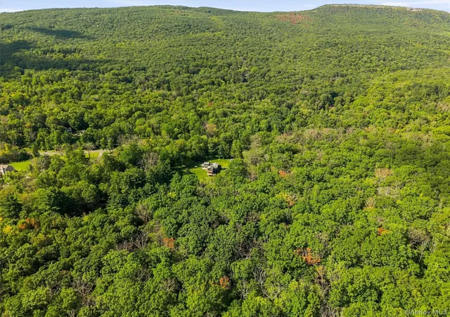 Photo 1 of Single family home for sale at 474 Oregon Trl, Shawangunk, NY 12566 | MLS# 1065979 | Listing updated on 2026-10-28