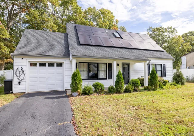 Photo 1 of Single family home for sale at 19 Sun Valley Dr, Brookhaven, NY 11727 | MLS# 1065983 | Listing updated on 2026-10-27