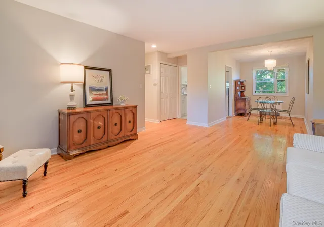 Photo 4 of House for sale at 836 N Broadway #2E, Yonkers, NY 10701 | MLS# 1065989 | Listing updated on 2026-10-26