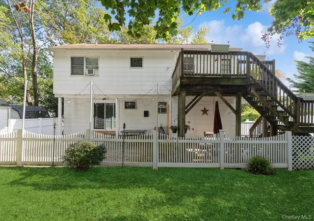Photo 1 of Single family home for sale at 35 Huron St, Brookhaven, NY 11776 | MLS# 1065992 | Listing updated on 2026-10-23