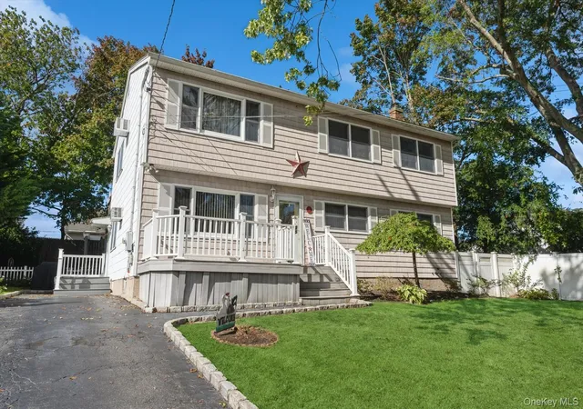 Photo 2 of Single family home for sale at 35 Huron St, Brookhaven, NY 11776 | MLS# 1065992 | Listing updated on 2026-10-23