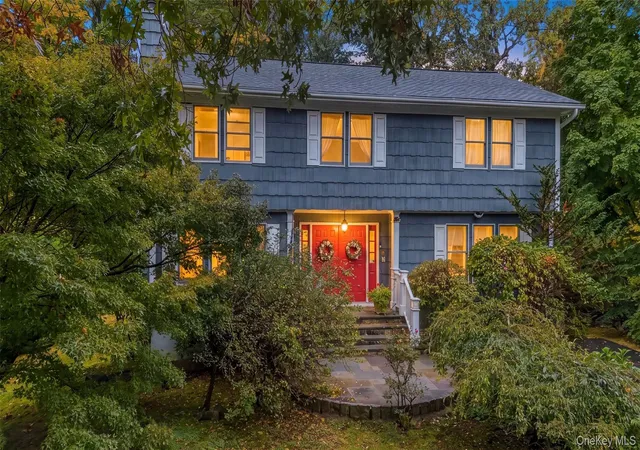 Single family home for sale at 3 Marisa Ct, Cortlandt, NY 10548 | MLS# 1065999