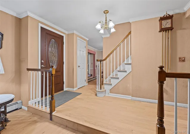 Photo 4 of Single family home for sale at 21 Nottingham Ct N, Smithtown, NY 11767 | MLS# 1066012 | Listing updated on 2026-10-29