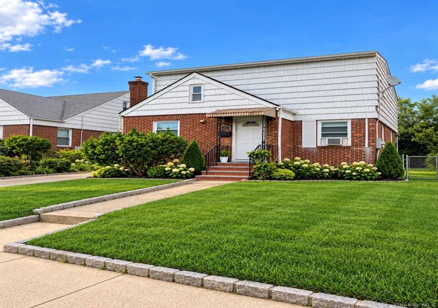 Photo 1 of Single family home for sale at 116 23 237th Street, Hempstead, NY 11003 | MLS# 1066013 | Listing updated on 2026-10-28
