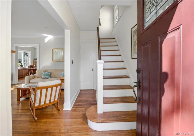 Photo 4 of Single family home for sale at 321 Bronxville Rd, Yonkers, NY 10708 | MLS# 1066026 | Listing updated on 2026-10-24