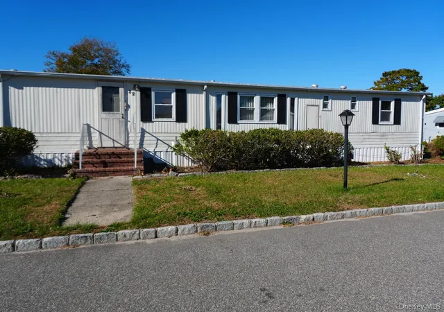 Photo 3 of Manufactured home for sale at 703 Fresh Pond Ave, Riverhead, NY 11933 | MLS# 1066042 | Listing updated on 2026-10-29