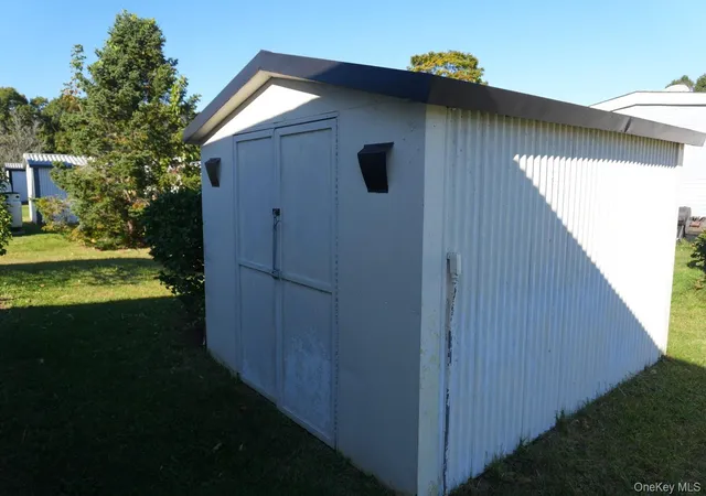 Photo 4 of Manufactured home for sale at 703 Fresh Pond Ave, Riverhead, NY 11933 | MLS# 1066042 | Listing updated on 2026-10-29