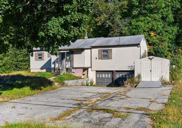 Photo 1 of Single family home for sale at 662 S Drury Ln, Newburgh (town), NY 12575 | MLS# 1066065 | Listing updated on 2026-10-24