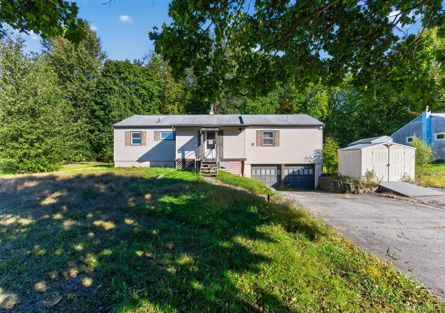 Photo 2 of Single family home for sale at 662 S Drury Ln, Newburgh (town), NY 12575 | MLS# 1066065 | Listing updated on 2026-10-24