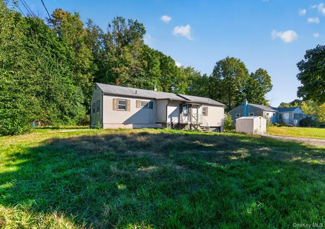 Photo 3 of Single family home for sale at 662 S Drury Ln, Newburgh (town), NY 12575 | MLS# 1066065 | Listing updated on 2026-10-24