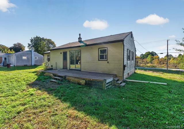 Photo 4 of Single family home for sale at 662 S Drury Ln, Newburgh (town), NY 12575 | MLS# 1066065 | Listing updated on 2026-10-24