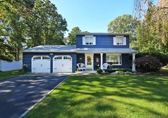 Single family home for sale at 10 Artist Lake Blvd, Brookhaven, NY 11953 | MLS# 1066156