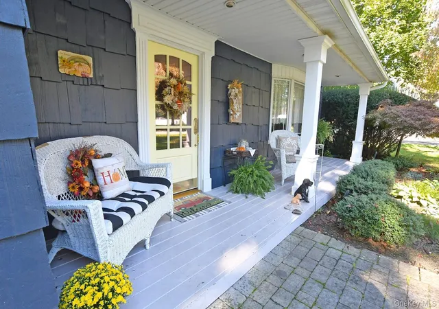 Photo 2 of Single family home for sale at 10 Artist Lake Blvd, Brookhaven, NY 11953 | MLS# 1066156 | Listing updated on 2026-10-24