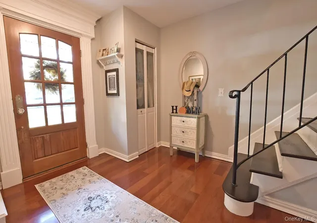 Photo 3 of Single family home for sale at 10 Artist Lake Blvd, Brookhaven, NY 11953 | MLS# 1066156 | Listing updated on 2026-10-24