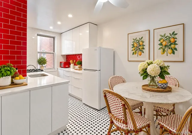 Photo 3 of Condo for sale at 2 Louisiana Ave #2D, Yonkers, NY 10708 | MLS# 1066183 | Listing updated on 2026-10-24