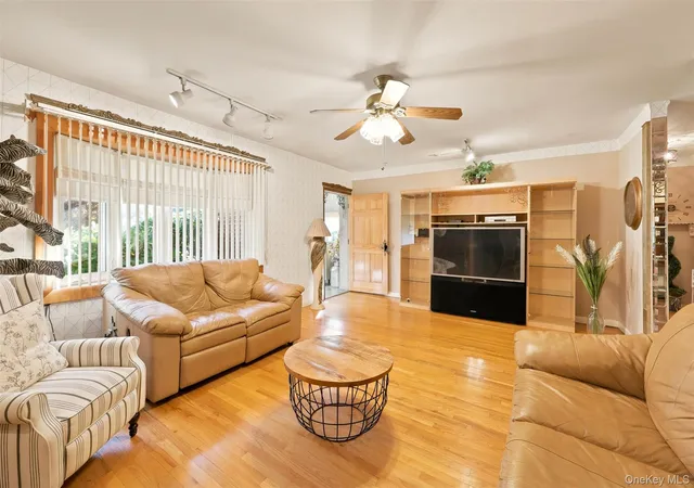 Photo 4 of Single family home for sale at 37 Valhalla Rd, Kent, NY 10512 | MLS# 1066243 | Listing updated on 2026-10-27