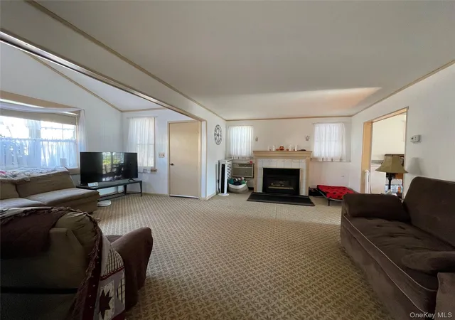 Photo 4 of Single family home for sale at 882 Jayne Pl, Hempstead, NY 11510 | MLS# 1066278 | Listing updated on 2026-10-28