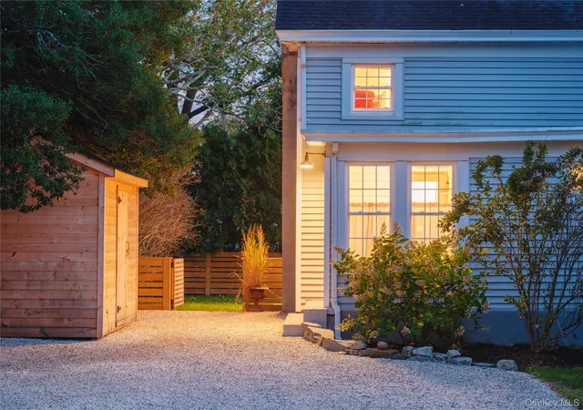 Photo 1 of Single family home for sale at 817 Wiggins St, Southold, NY 11944 | MLS# 1066280 | Listing updated on 2026-10-29