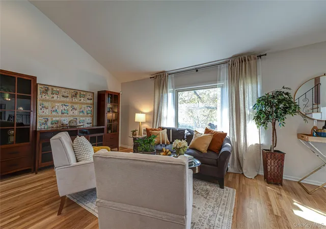 Photo 3 of Single family home for sale at 4 Adrienne Dr, Oyster Bay, NY 11804 | MLS# 1066290 | Listing updated on 2026-10-28