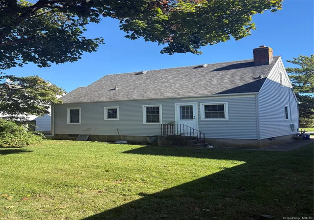Photo 4 of Single family home for sale at 240 Roosevelt Ave, Hempstead, NY 11520 | MLS# 1066309 | Listing updated on 2026-10-29