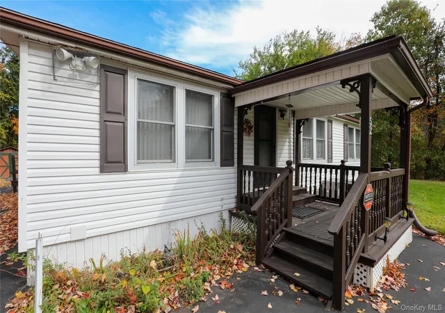 Photo 2 of Manufactured home for sale at 52 Belvedere Ln, Saugerties, NY 12477 | MLS# 1066313 | Listing updated on 2026-10-29