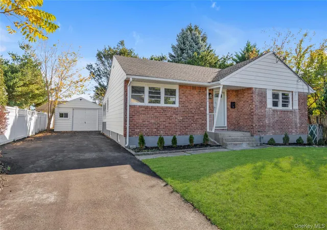 Photo 1 of Single family home for sale at 54 S 1st Street, Oyster Bay, NY 11714 | MLS# 1066326 | Listing updated on 2026-10-29