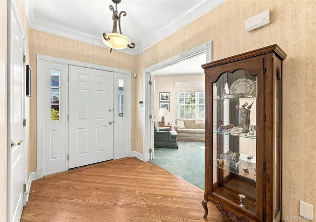 Photo 3 of Condo for sale at 81 Clb Pointe Dr, White Plains, NY 10605 | MLS# 1066342 | Listing updated on 2026-10-29