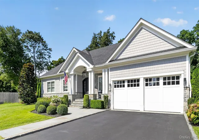 Photo 1 of Single family home for sale at 14 The Spur, Oyster Bay, NY 11560 | MLS# 1066350 | Listing updated on 2026-10-30