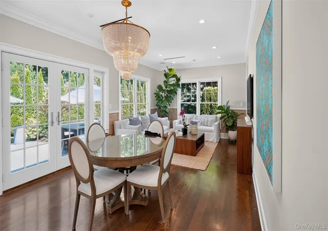 Photo 4 of Single family home for sale at 14 The Spur, Oyster Bay, NY 11560 | MLS# 1066350 | Listing updated on 2026-10-30