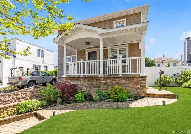 Single family home for sale at 540 E Bay Dr, Long Beach, NY 11561 | MLS# 1066354