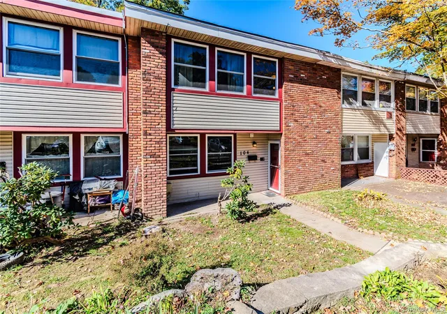 Photo 3 of Condo for sale at 104 Rolling Way, Peekskill, NY 10566 | MLS# 1066409 | Listing updated on 2026-10-27