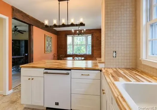 Photo 2 of Single family home for sale at 31 Hilo Dr, Hamptonburgh, NY 10916 | MLS# 1066428 | Listing updated on 2026-10-27